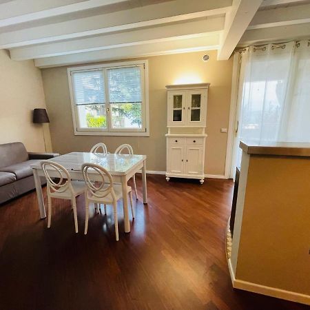 Desehouse Apartamento Desenzano del Garda Exterior foto