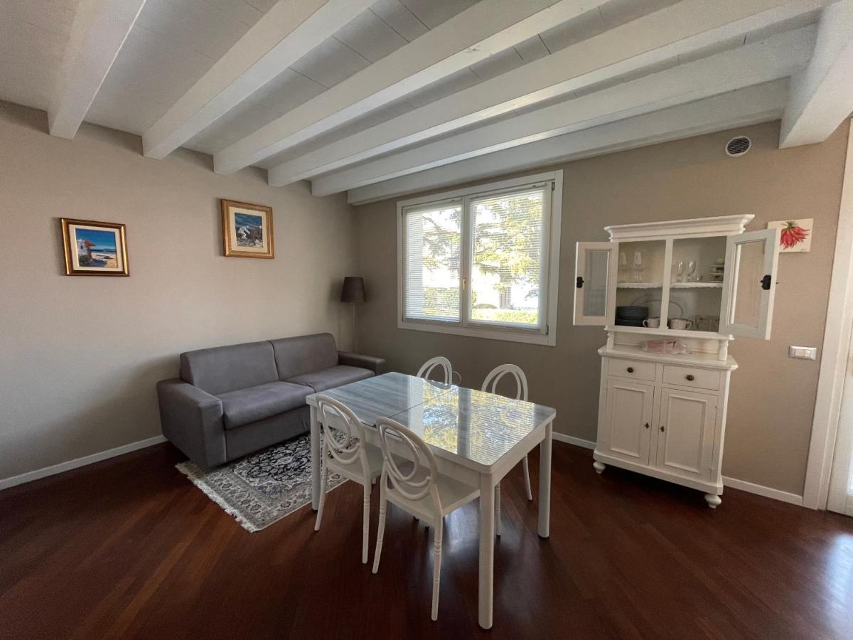 Desehouse Apartamento Desenzano del Garda Exterior foto