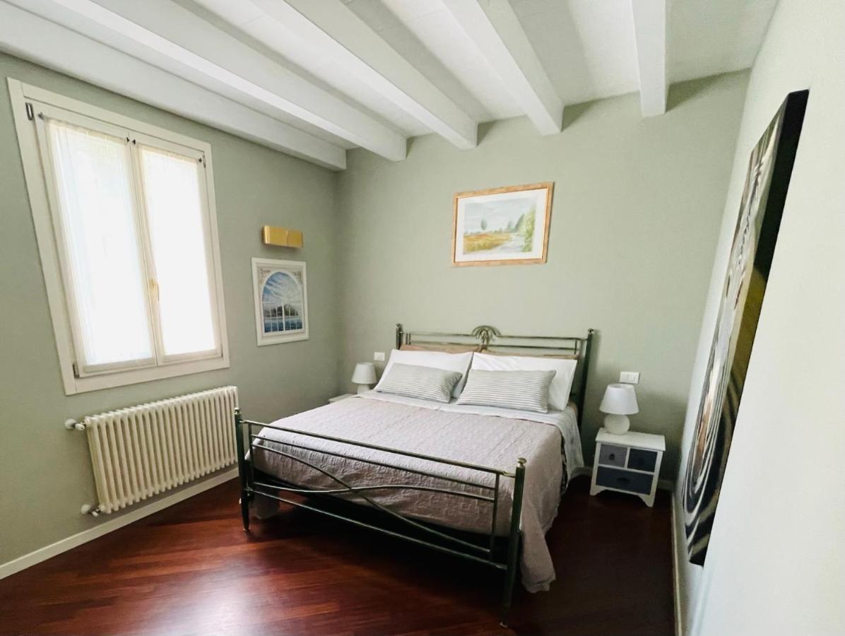 Desehouse Apartamento Desenzano del Garda Exterior foto