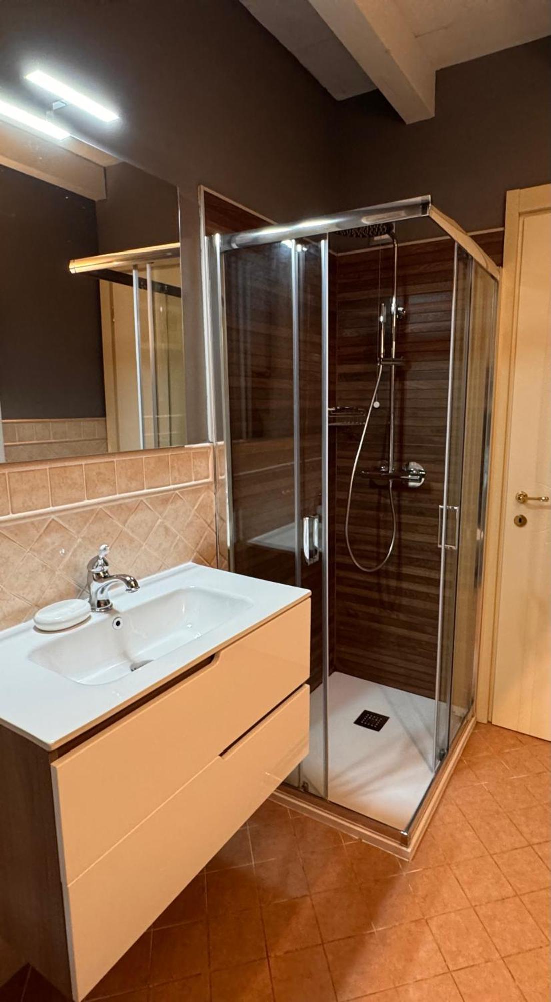 Desehouse Apartamento Desenzano del Garda Exterior foto